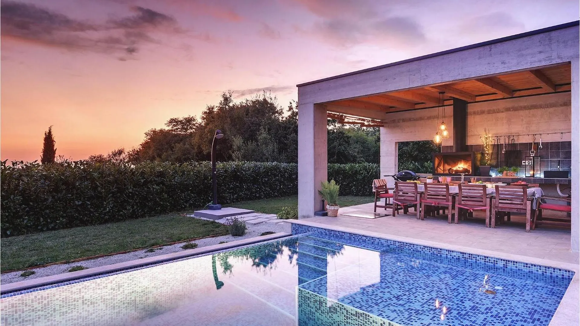 Villa Two M2 Smoljanci Holiday home