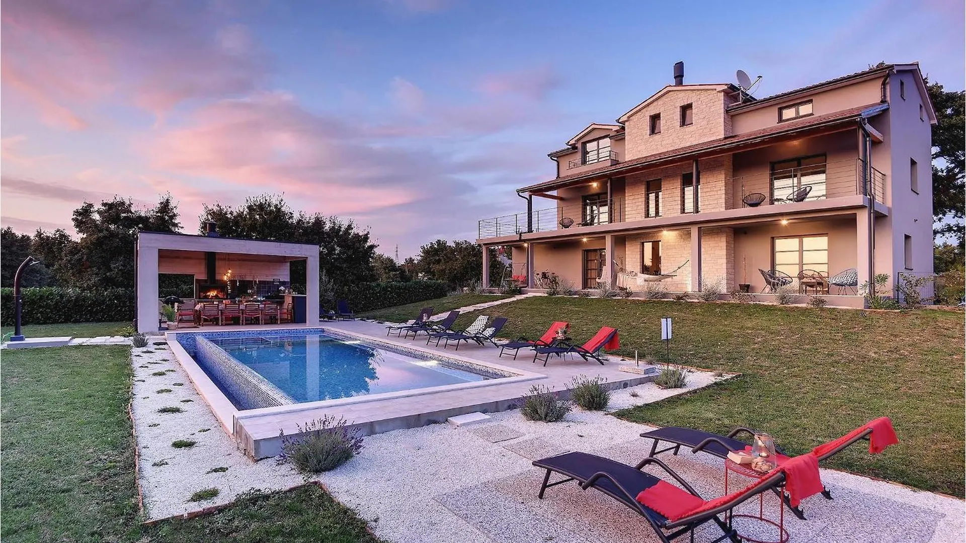 Villa Two M2 Smoljanci 0*,  Croatia
